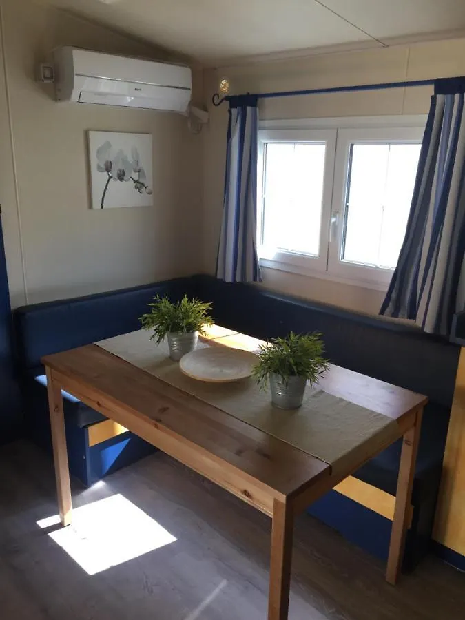 Camping International 18 Porlezza Italie Hotel